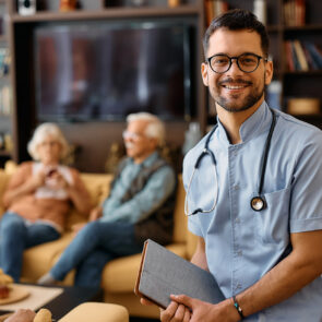 C_SSCS0208_Atenció sociosanitària a persones dependents en institucions socials