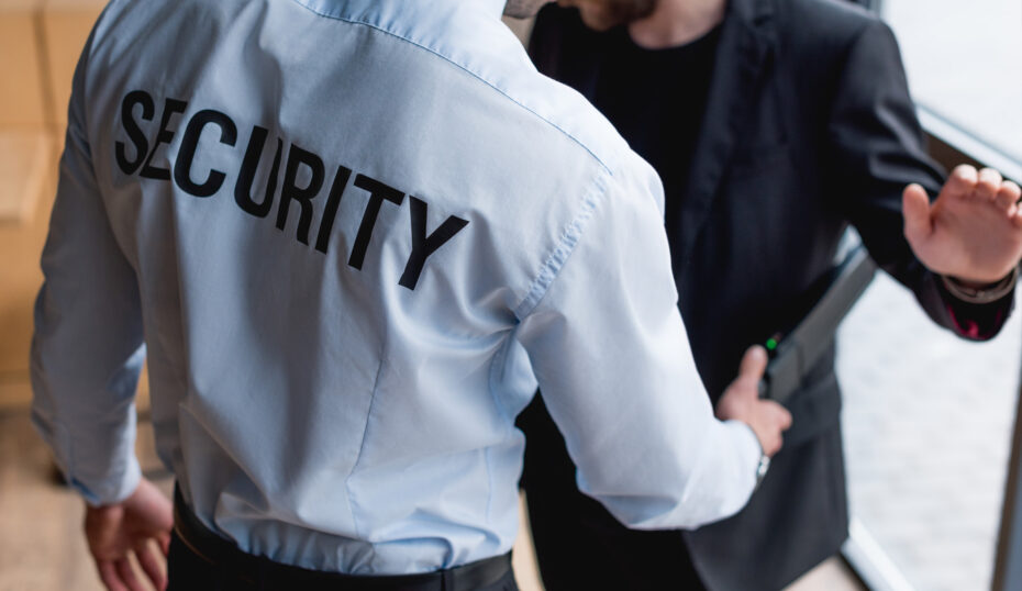 Personal de control d'accessos 1 personal de control daccessos